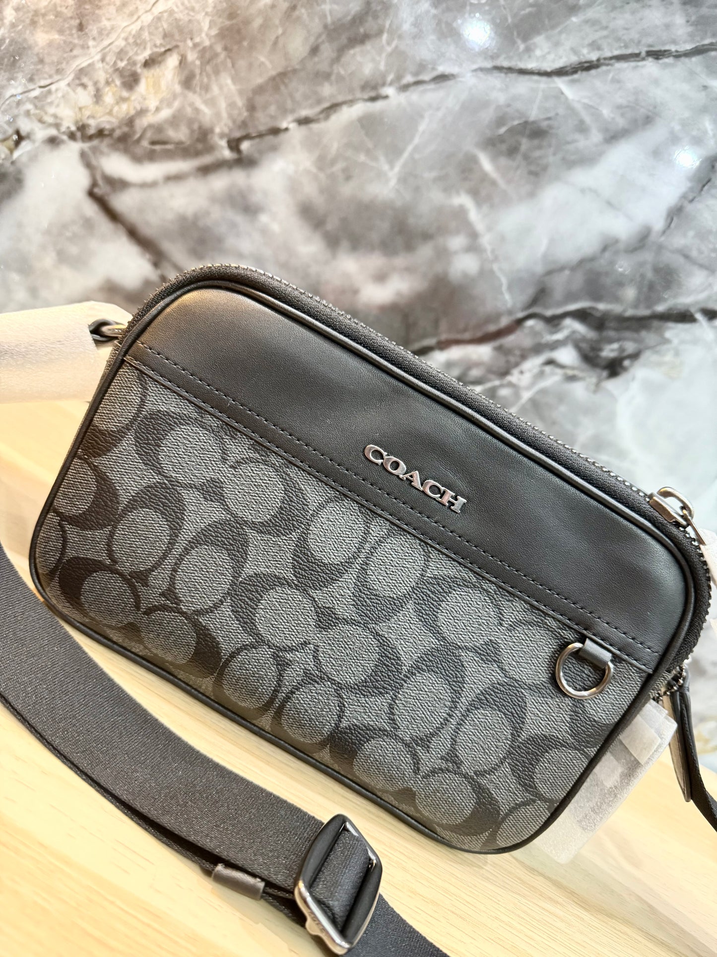 COACH GRAHAM CROSSBODY - SIGNATURE COATED CANVAS/CHARCOAL BLACK