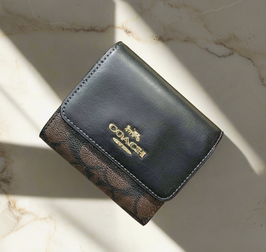 COACH SMALL TRIFOLD WALLET