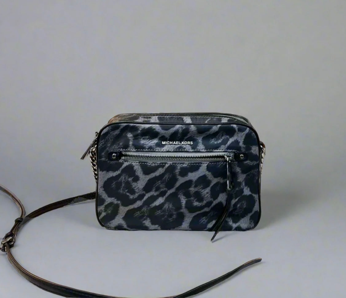 MICHAEL KORS EW JET SET NYLON CHAIN CROSSBODY - BLACK/GREY GUN METAL
