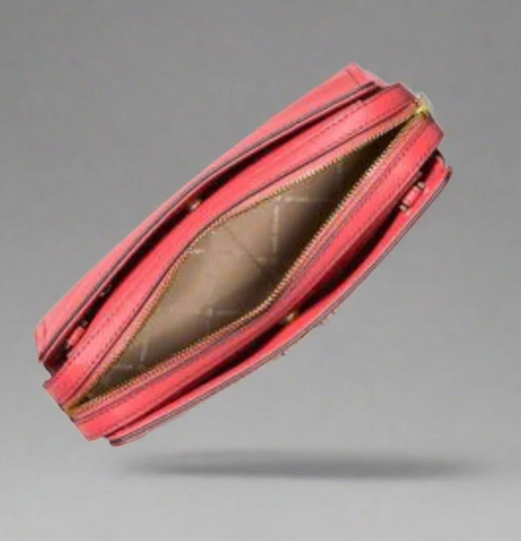 MICHAEL KORS LESLIE MESSENGER BAG - ELECTRIC PINK ( FUSCHIA COLOR )