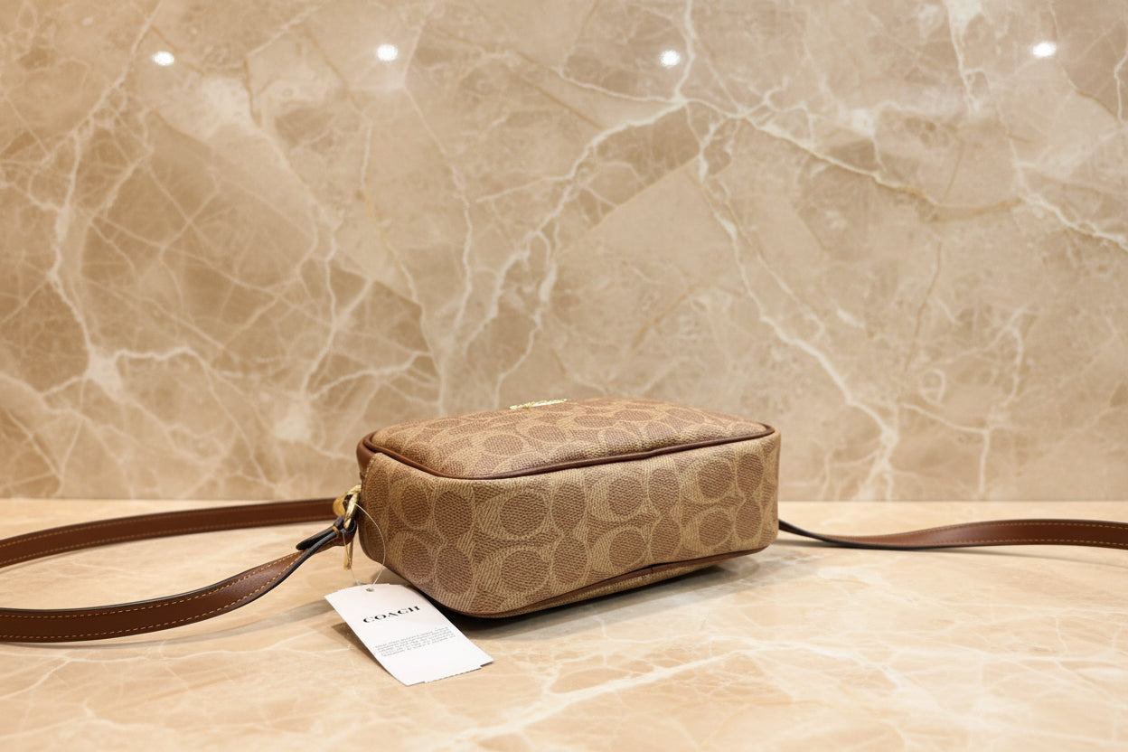 COACH MINI JAMIE - SALE‼️ WITH A TINY PEEL OFF IN FRONT - CAMERA BAG/CROSSBODY