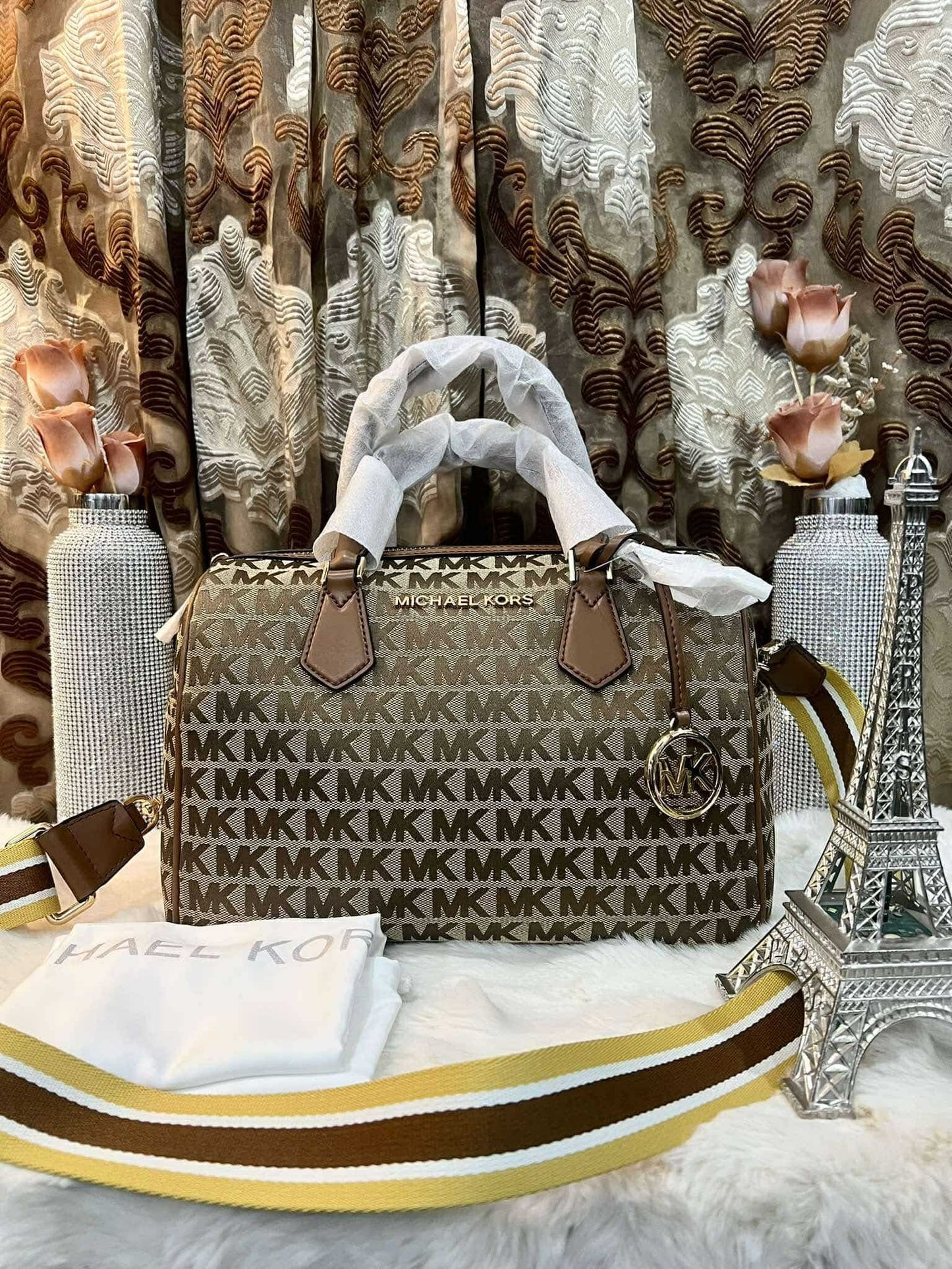 BUNDLE ‼️ MICHAEL KORS BEDFORD DUFFLE LARGE IN SIGNATURE JACQUARD & MEDIUM BIFOLD CORNER ZIP WALLETS