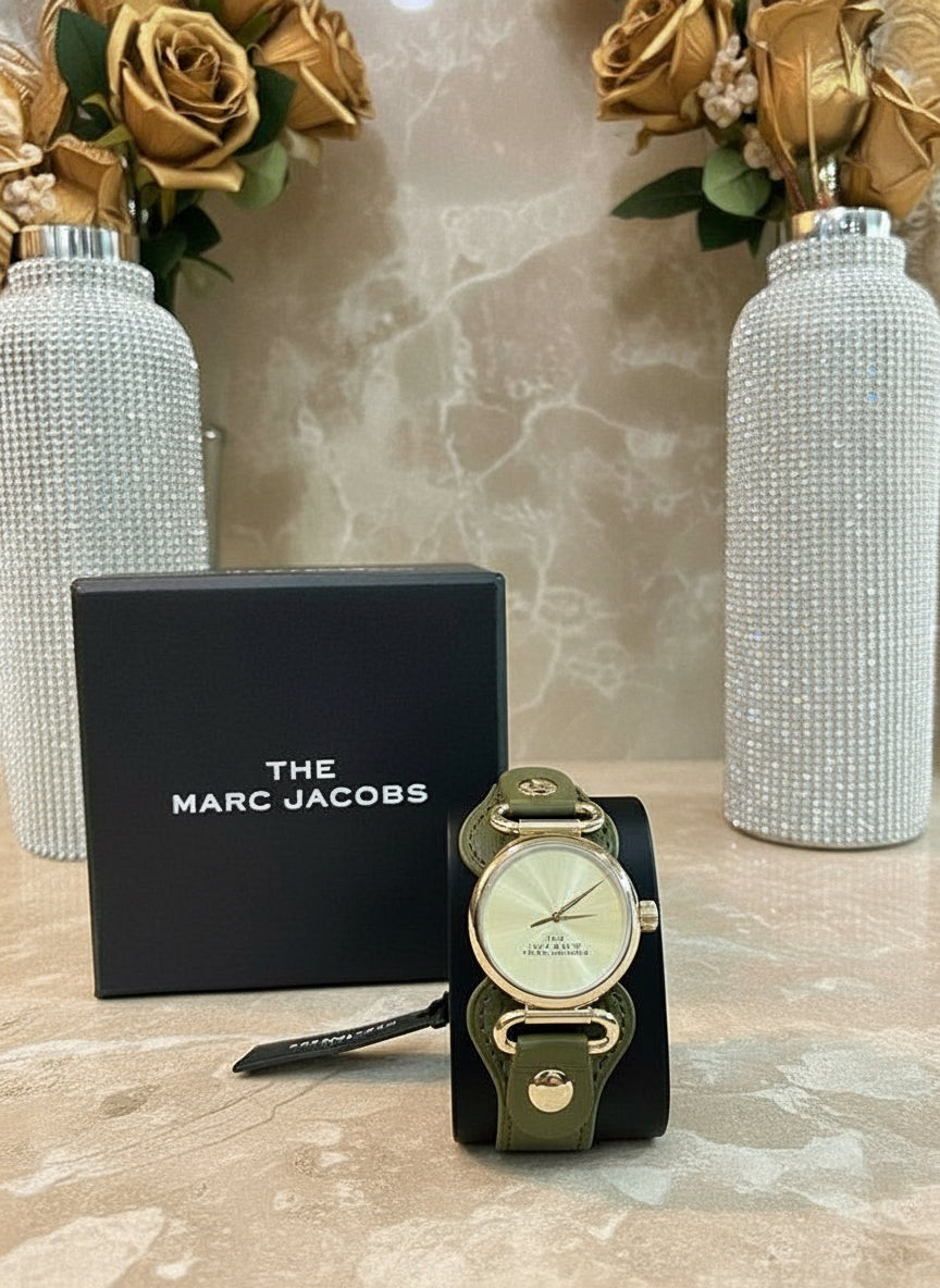MARC JACOBS CUFF LEATHER WATCH