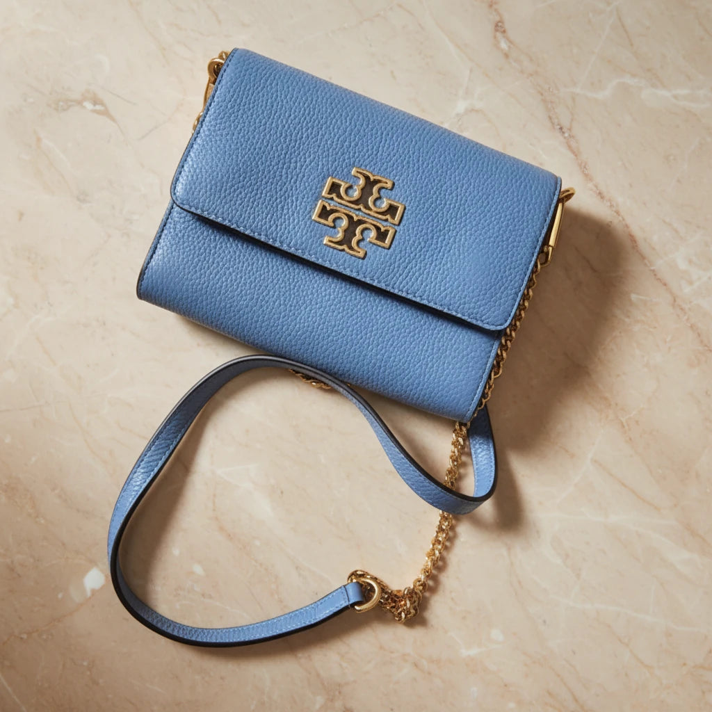 TORY BURCH BRITTEN CONVERTIBLE FLAP CLUTCH / CROSSBODY