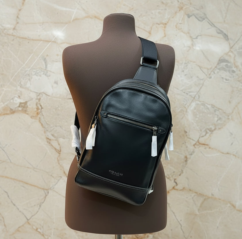 COACH GRAHAM SLINGPACK - BLACK LEATHER