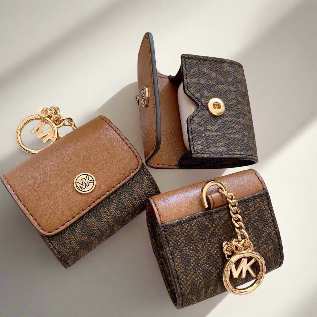 MICHAEL KORS AIRPOD CASE