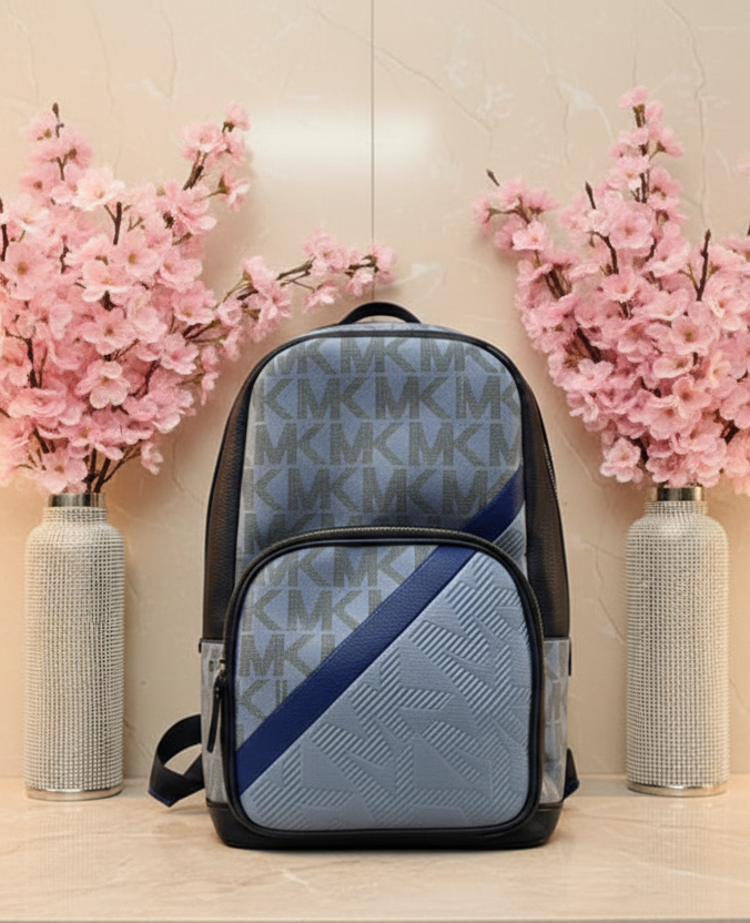 MICHAEL KORS COOPER COMMUTER SLINGPACK CHAMBRAY