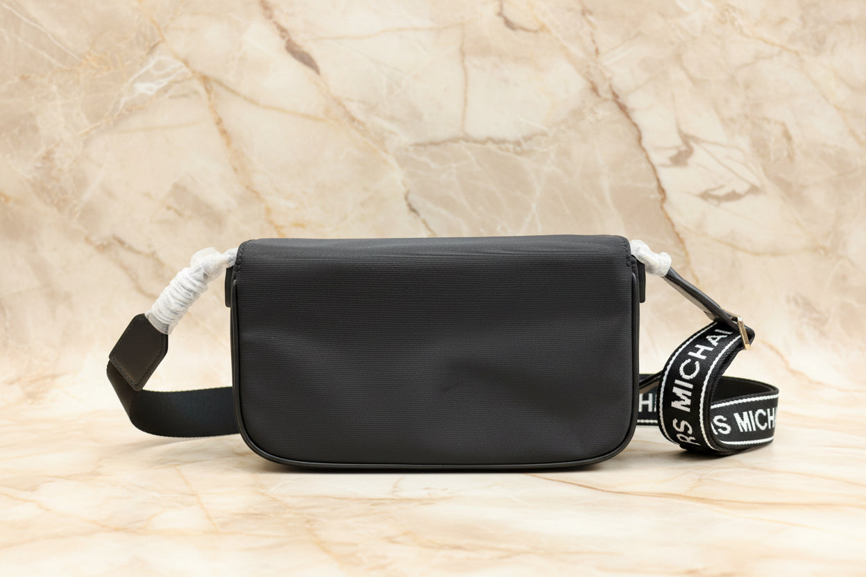 MICHAEL KORS KHAI MEDIUM DOUBLE POCKET FLAP MESSENGER