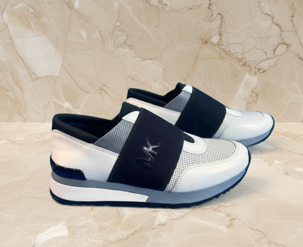 MICHAEL KORS TRAINER SHOES - SIZE 5.5 - FITS TO SIZE 5