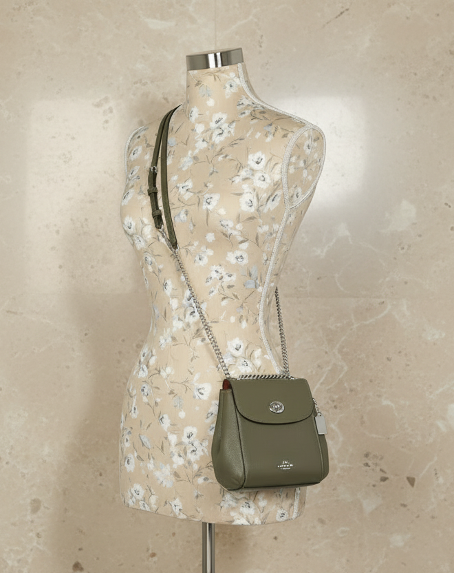 حقيبة ظهر صغيرة قابلة للتحويل من كوتش