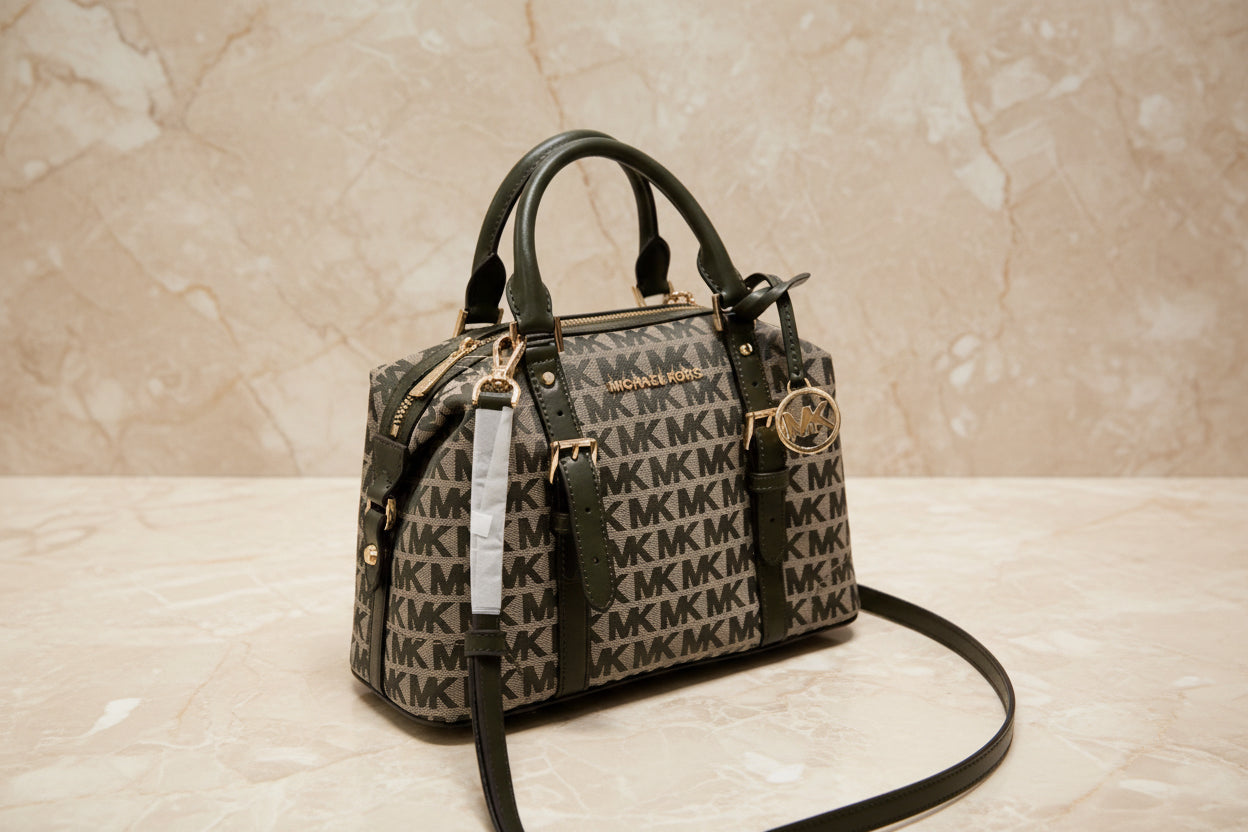 MICHAEL KORS GINGER SIGNATURE SMALL DUFFLE BAG - OLIVE GREEN