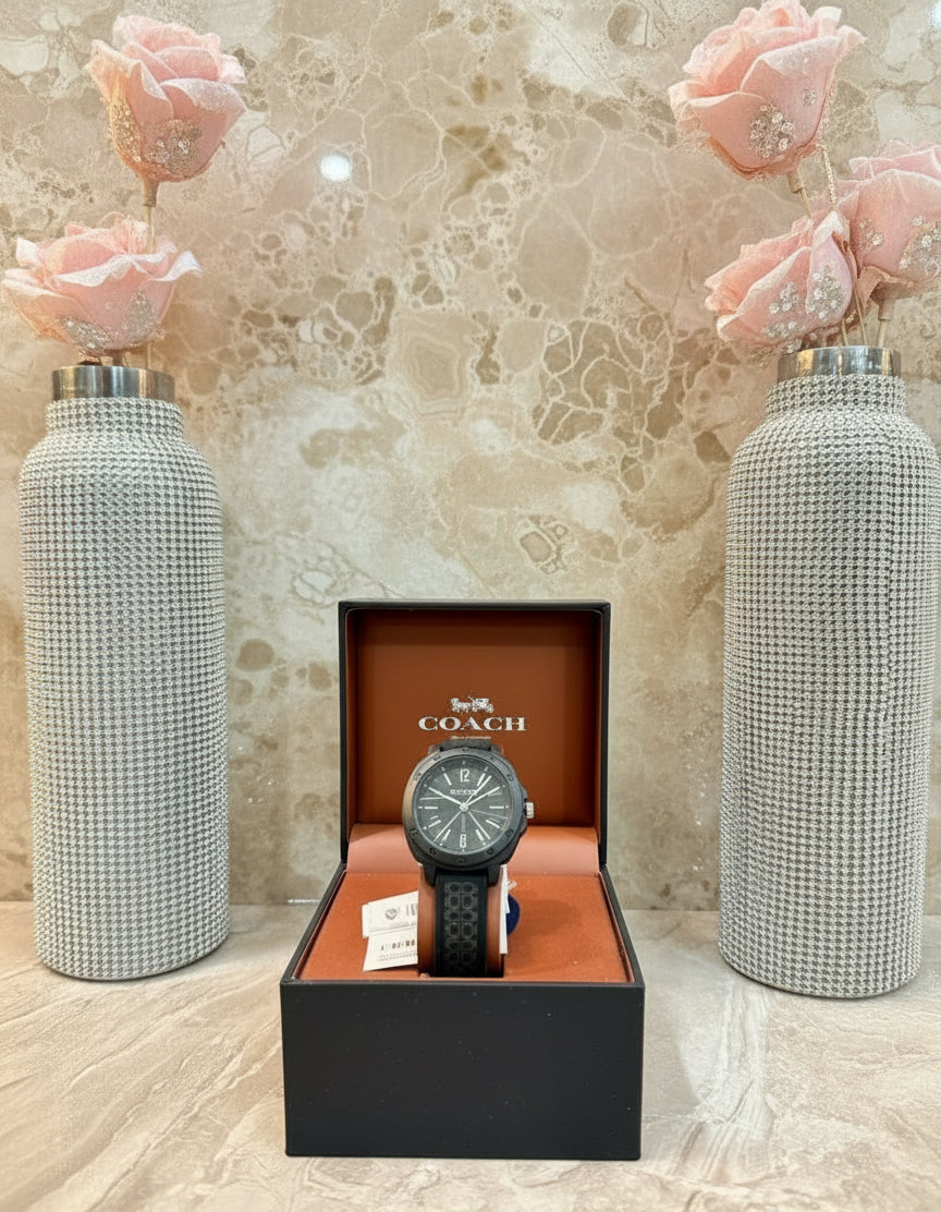 ساعة كوتش كيت التناظرية للنساء