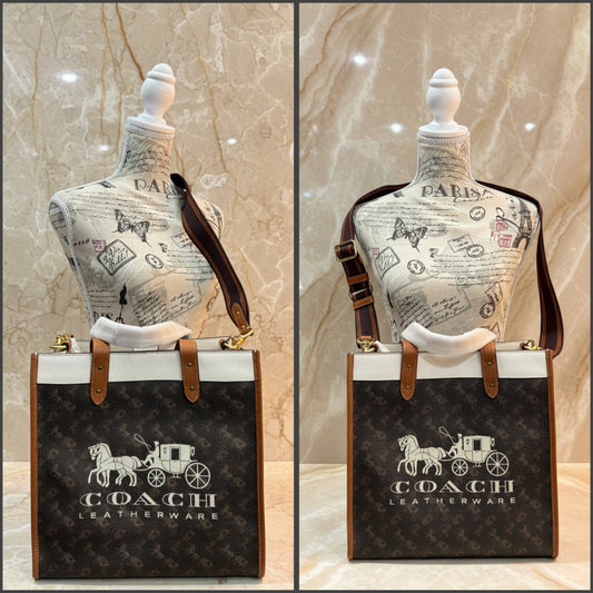 COACH FIELD TOTE WITH HORSE & CARRIAGE PRINT