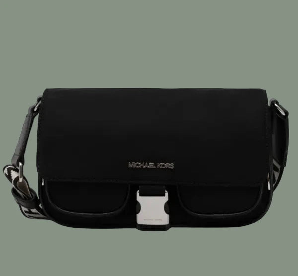 حقيبة مايكل كورس كاي متوسطة الحجم بجيبين وغطاء قلاب
