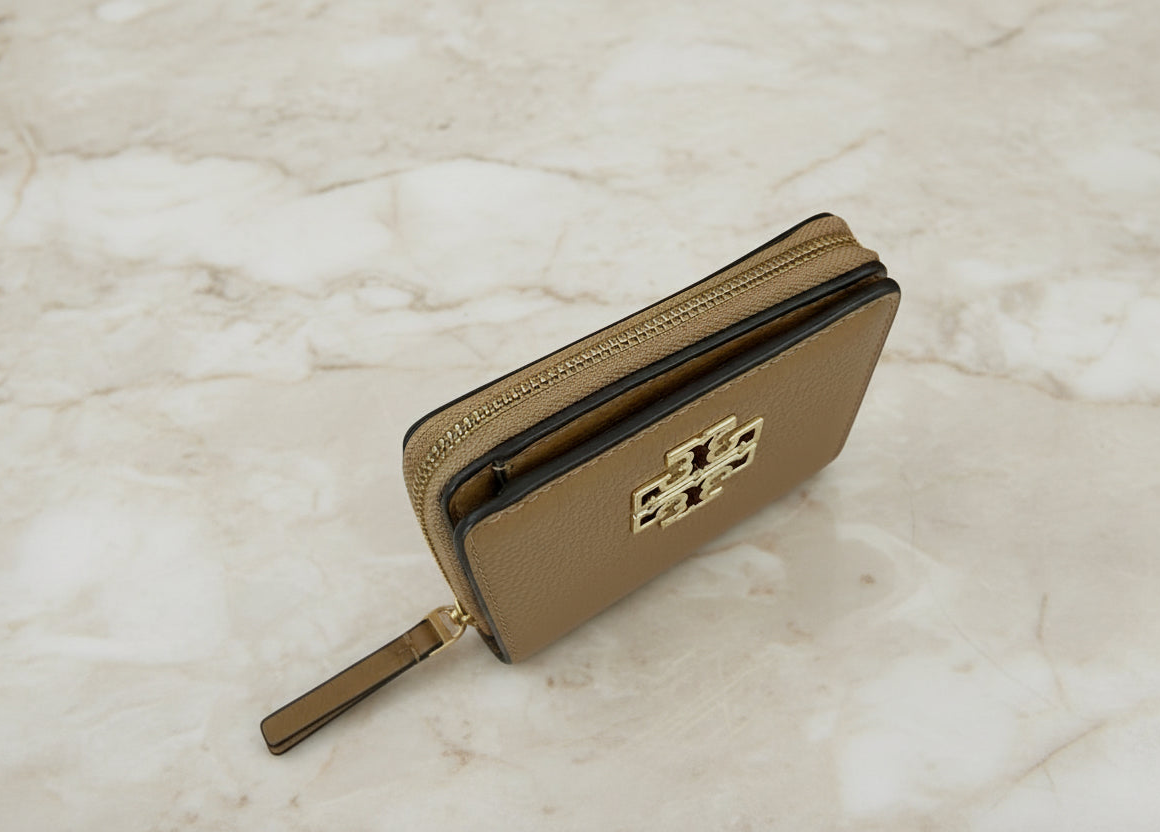 TORY BURCH SMALL BIFOLD WALLET