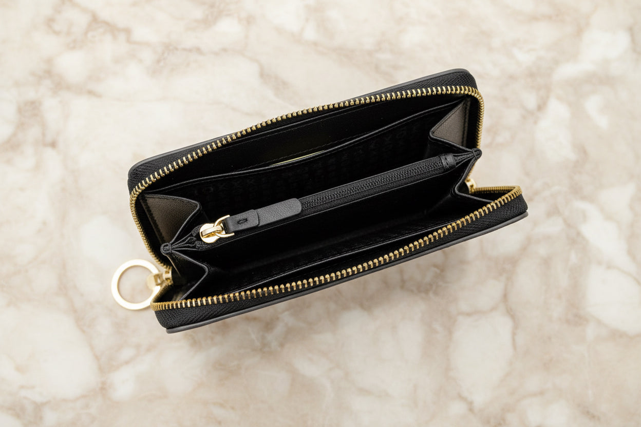 Kate Spade Wallet Black Pebbled & White Trim Key Chain Dani Patterson Drive