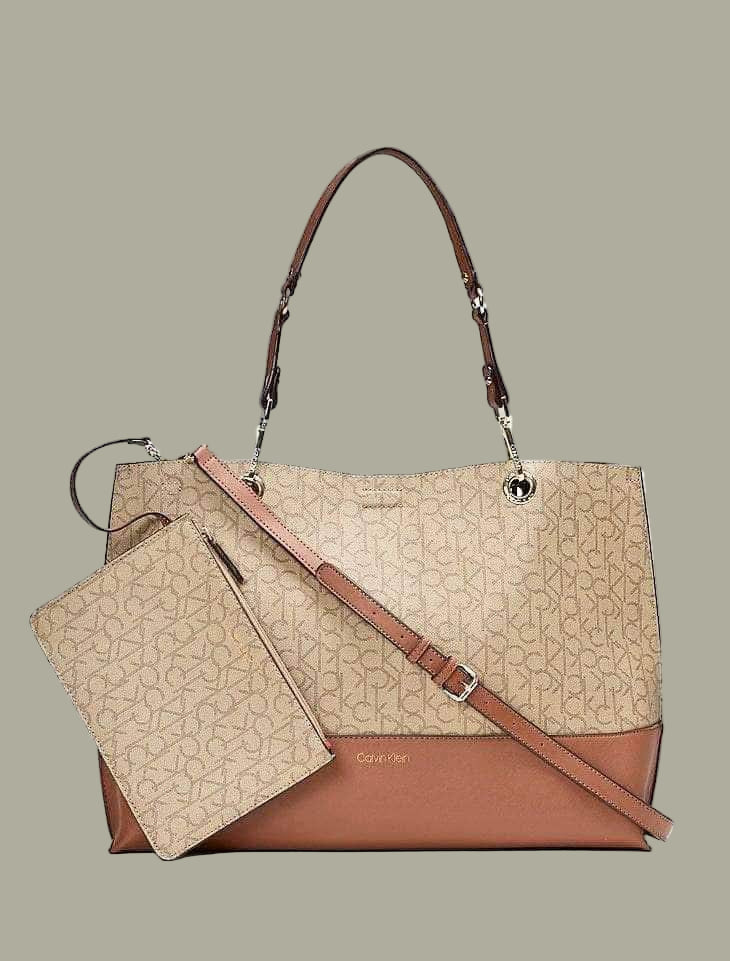 CALVIN KLEIN TOTE IN SIGNATURE LOGO BEIGE/BROWN- XL OPEN WITH LARGE ZIP POUCH & LONG STRAP
