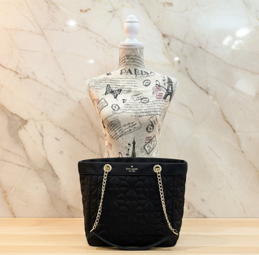 حقيبة كيت سبيد المبطنة والمزينة بالزهور - متوسطة الحجم - سوداء