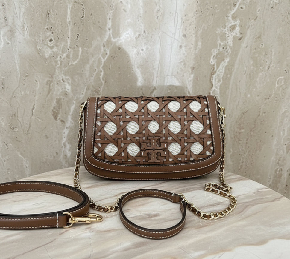 TORY BURCH BRITTEN  BASKET WEAVE CONVERTIBLE CRISSBODY/SHOULDER BAG - MOOSE COLOR