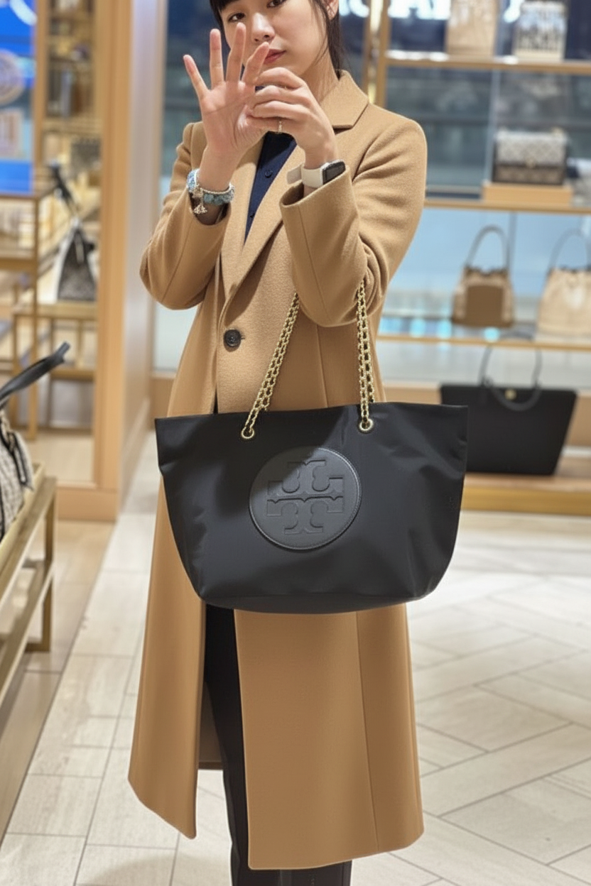 TORY BURCH ELLA PUPPY MAGNETIC CLOSURE CHAIN TOTE - BLACK