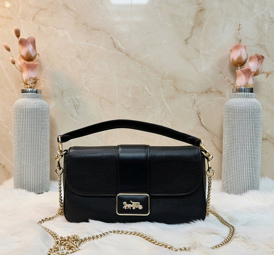 حقيبة كتف صغيرة من كوتش / حقيبة كروس بودي - أسود