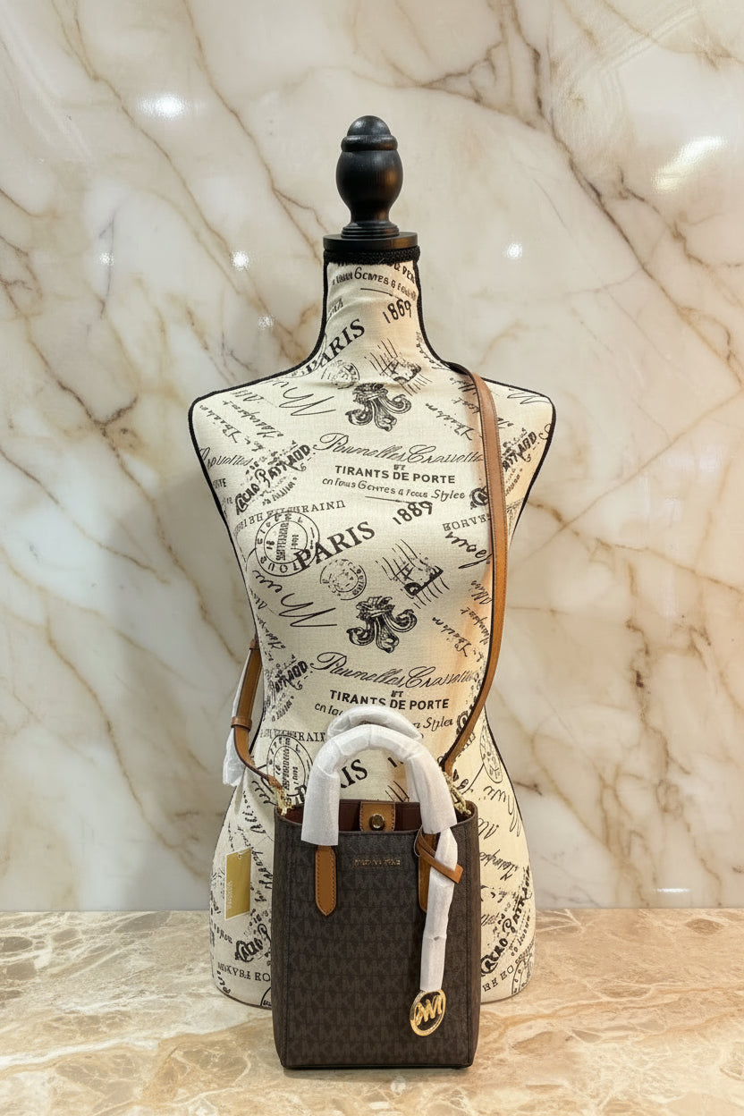 MICHAEL KORS SINCLAIR XS SIGNATURE LOGO CROSSBODY BAG - BROWN/ACORN ( RETAIL ITEM ) NO DUSTBAG/NO PAPERBAG