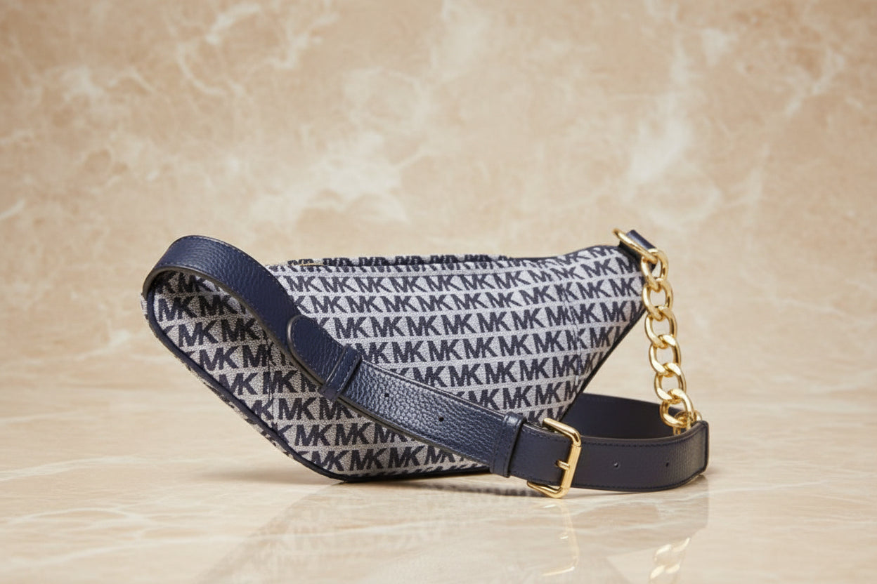 MICHAEL KORS MOTT JACQUARD SIGNATURE WAISTPACK/BELTBAG - NAVY BLUE
