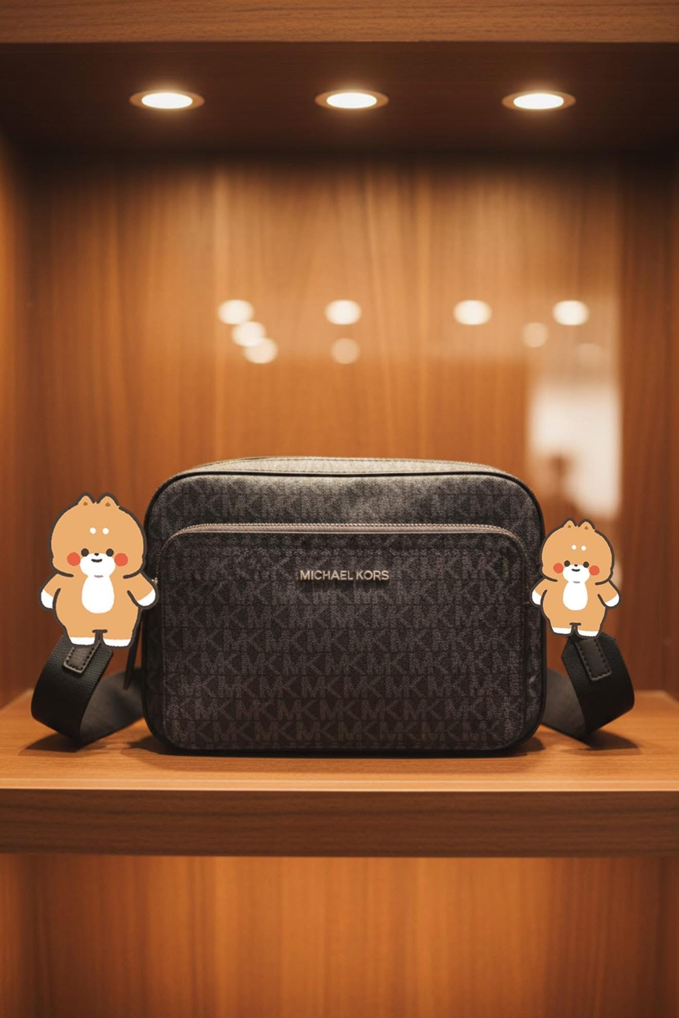 MICHAEL KORS COOPER SIGNATURE LOGO UTILITY CROSSBODY