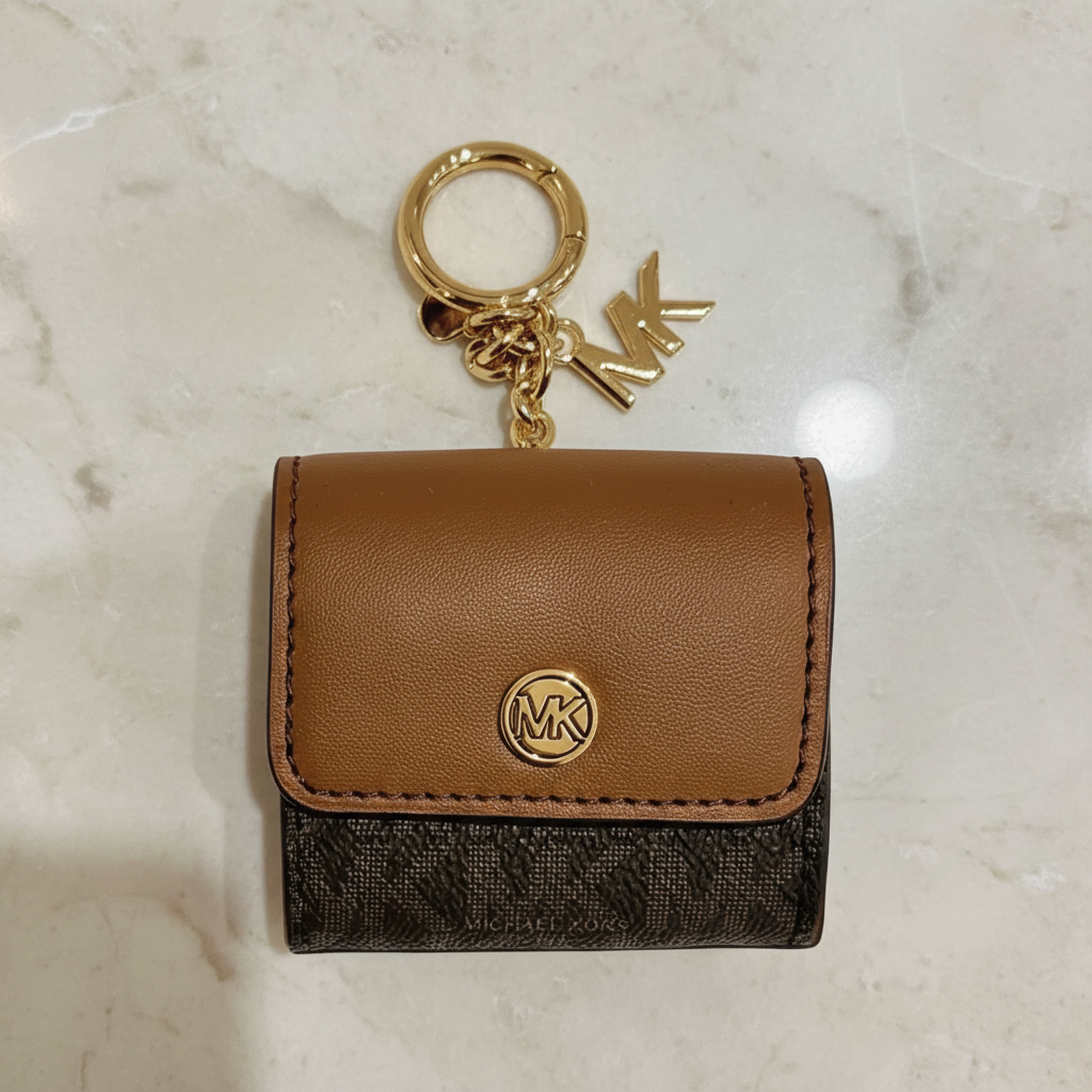MICHAEL KORS AIRPOD CASE