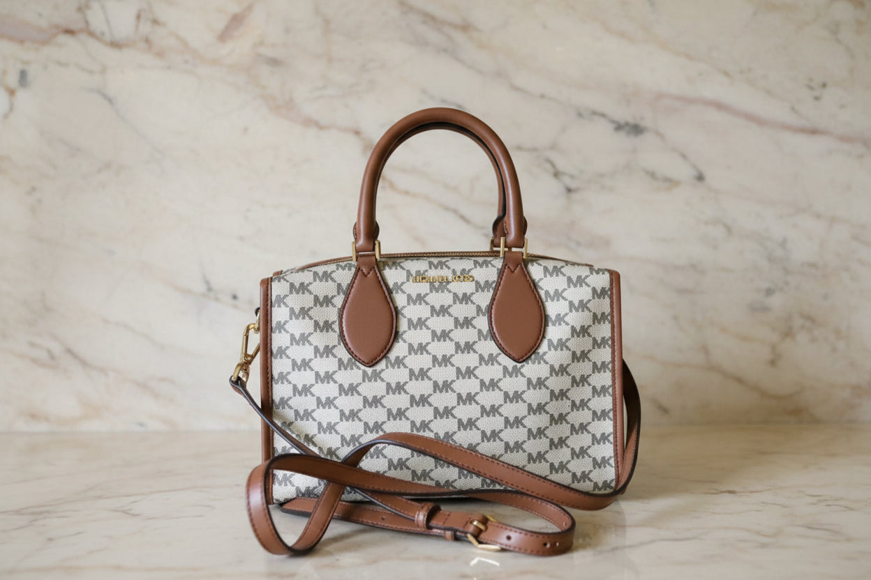 MICHAEL KORS BUNDLE CONNIE DUFFLE LARGE IN SIGNATURE CANVAS LEATHER & LARGE ZIP POUCH