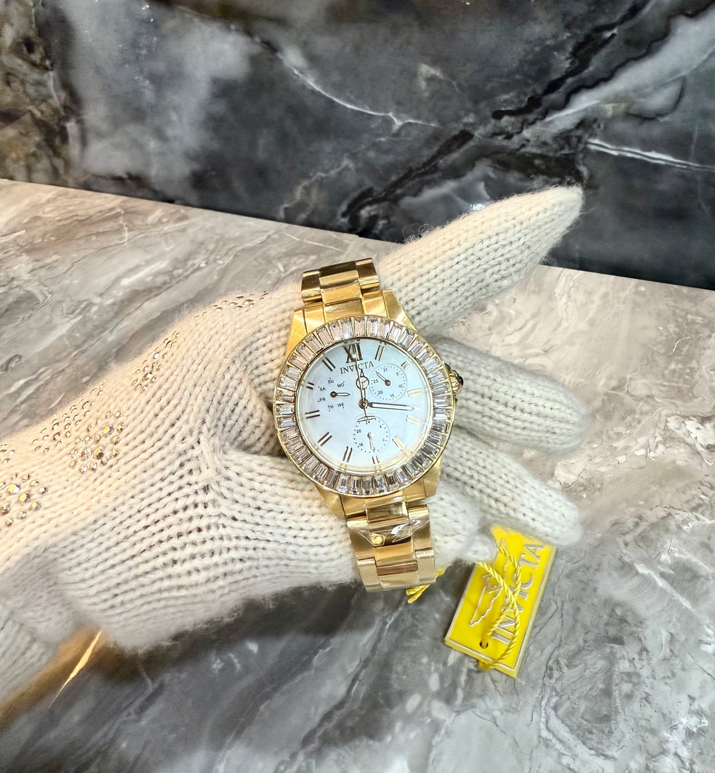 ساعة إنفيكتا أنجل النسائية - لون ذهبي