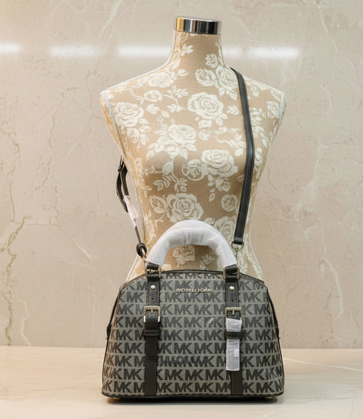 MICHAEL KORS GINGER SIGNATURE SMALL DUFFLE BAG - OLIVE GREEN