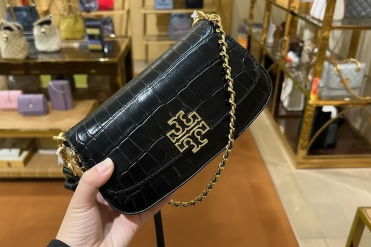 TORY BURCH EMBOSSED CROC BRITTEN CONVERTIBLE SHOULDER BAG/XBODY BAG - BLACK