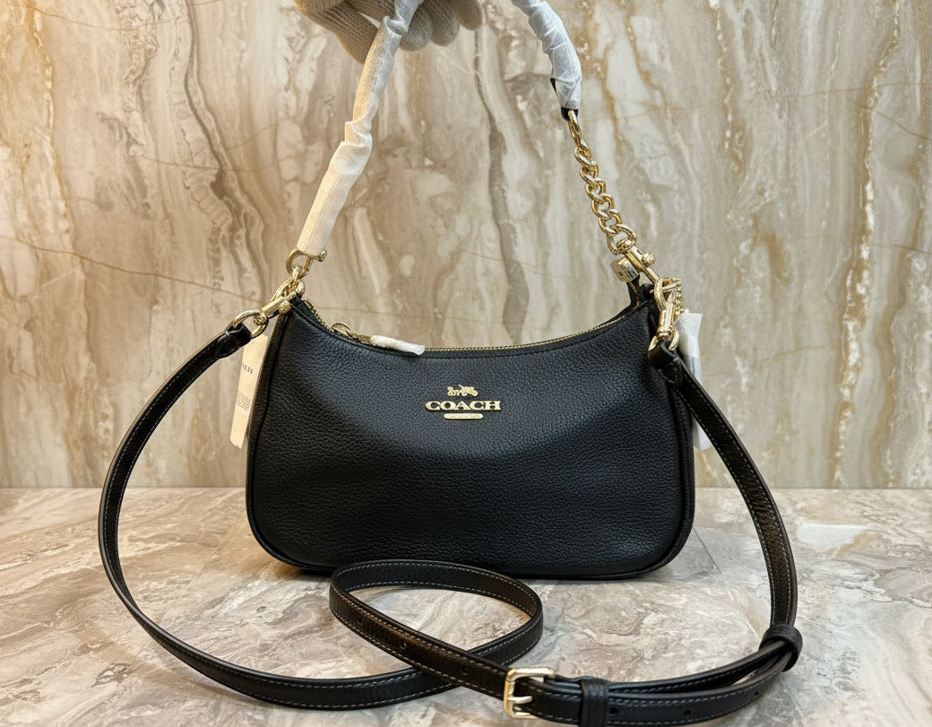 حقيبة كتف/حقيبة كروس بودي من كوتش تيري - أسود