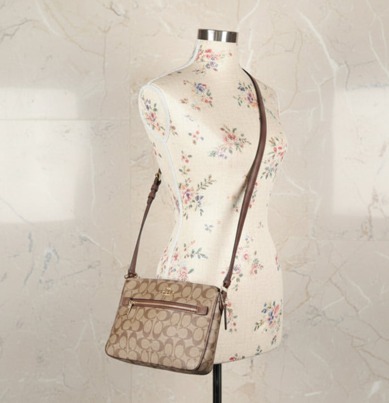 COACH GALLERY FILE CROSSBODY IN SIGNATURE CANVAS - KHAKI BROWN