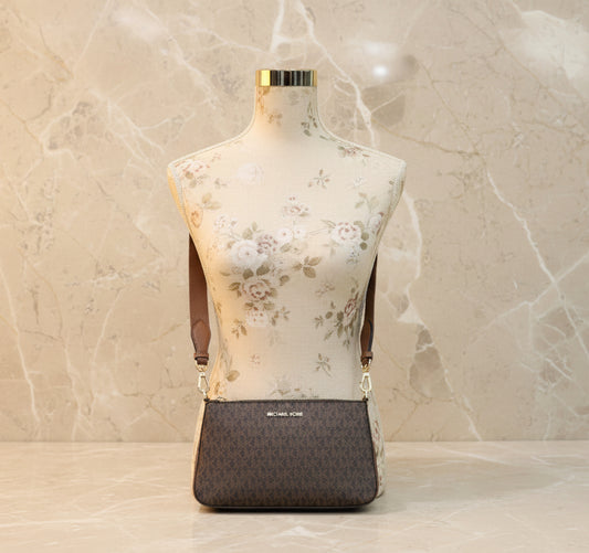 MICHAEL KORS JET SET SIGNATURE LOGO BROWN WITH ATTACH