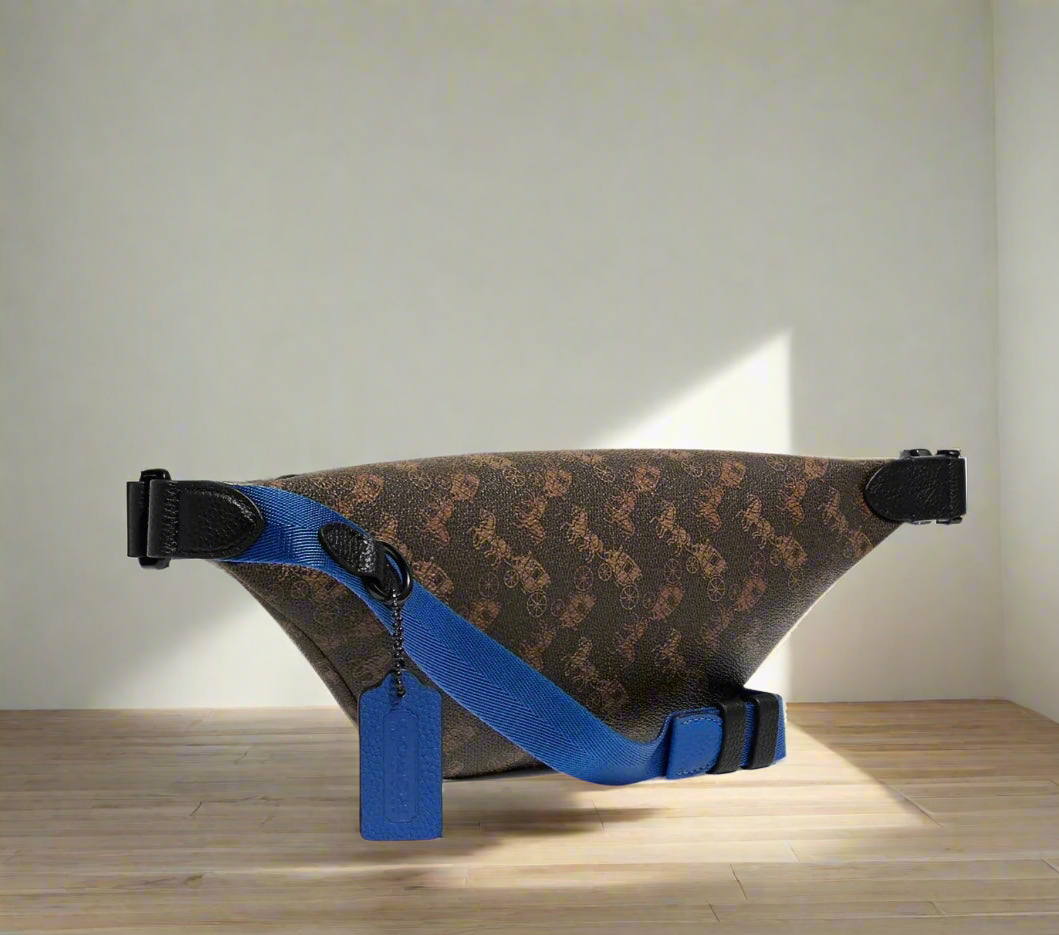 حقيبة خصر/صدر/حقيبة جسم مطبوعة بشعار شركة كوتش تشارتر للخيول والعربات