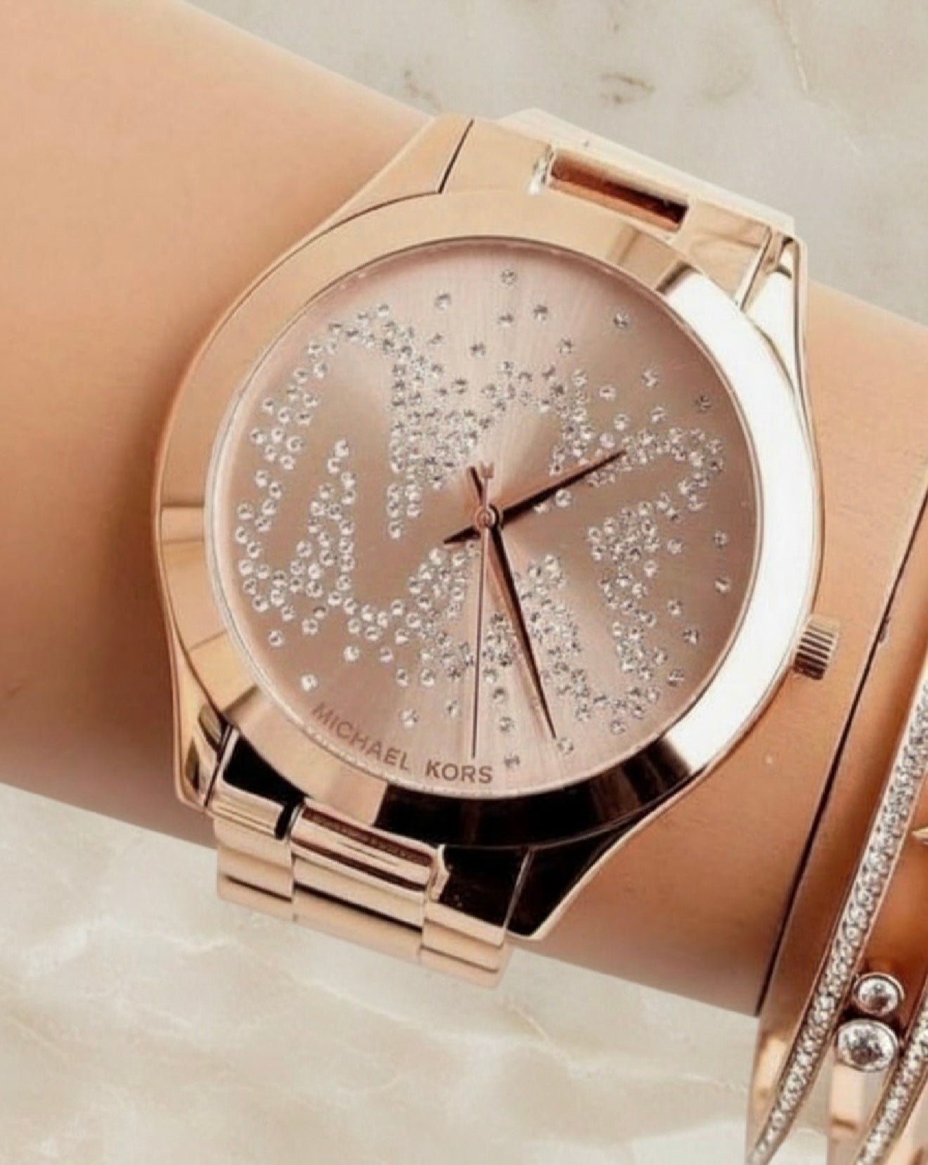 مايكل كورس سليم بيج فيس - لون ذهبي وردي