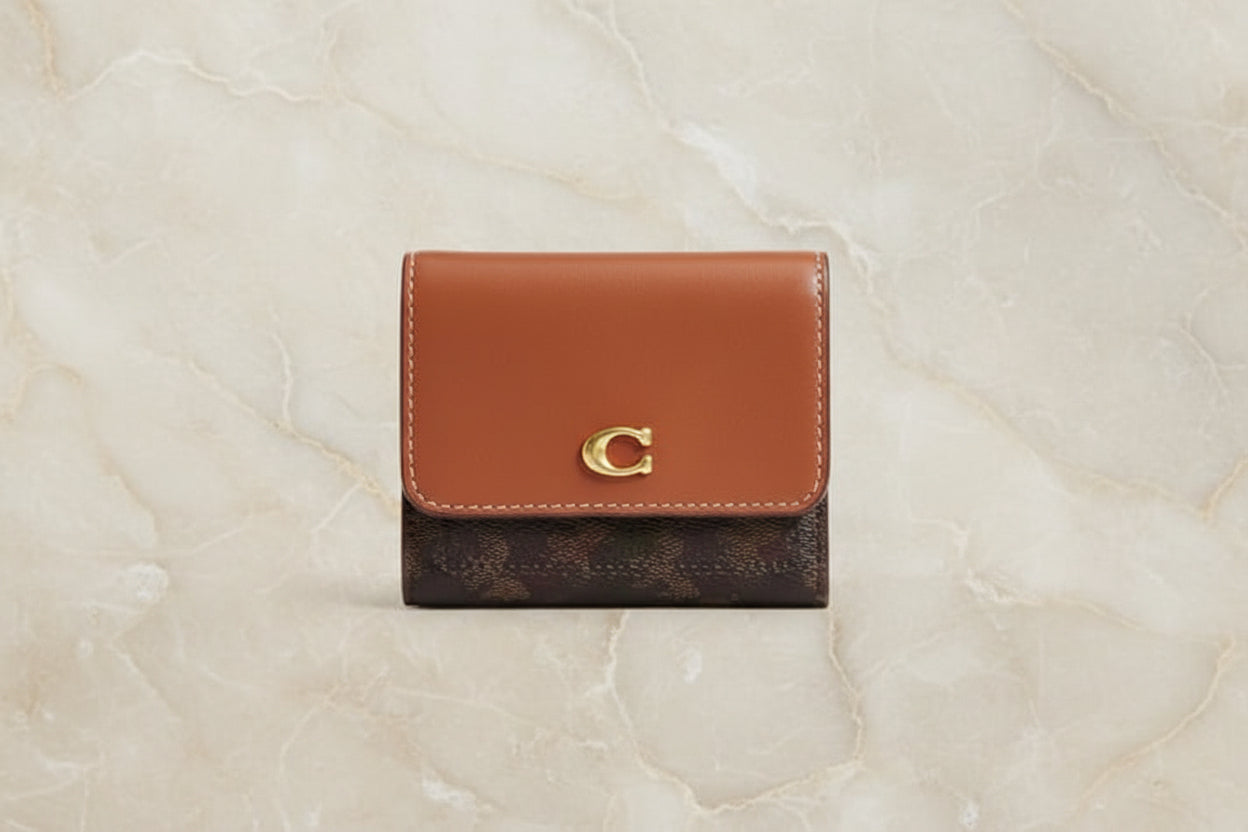 COACH MILA SMALL TRIFOLD WALLET - MISSING TAG - SIGNATURE HORSE & CARRIAGE PRINT