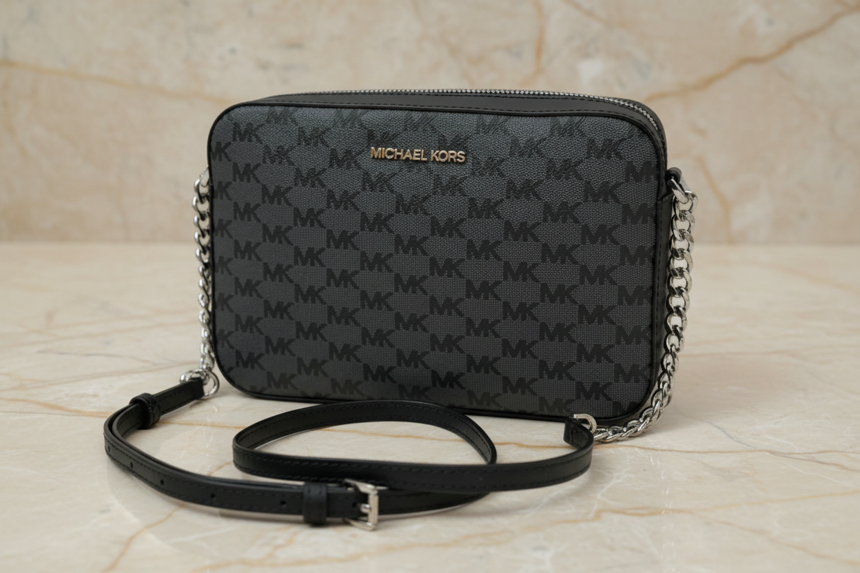 MICHAEL KORS EW JET SET CAMERA BAG MONOGRAM BLACK-GREY - PVC LEATHER ( BOUTIQUE STORE )