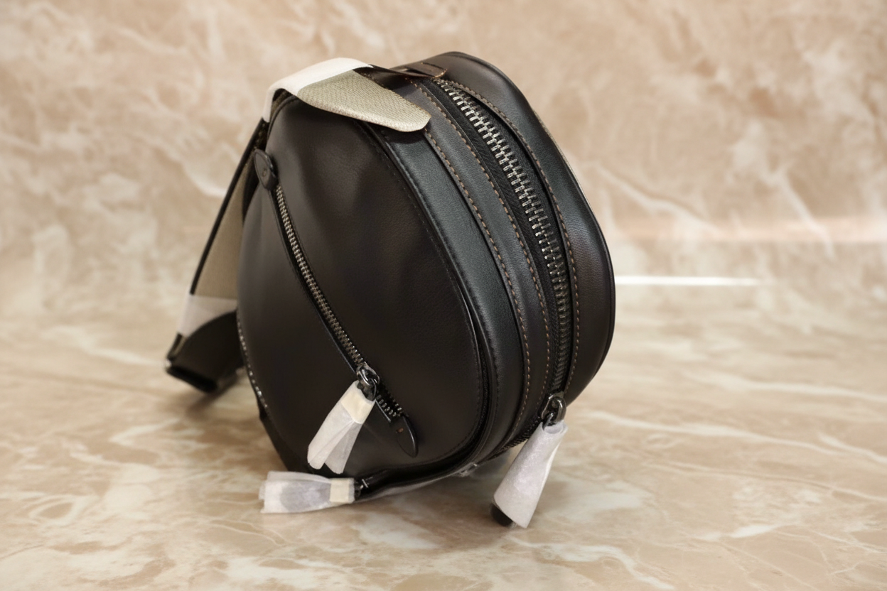 COACH WEST PACK REFINED PEBBLE LEATHER