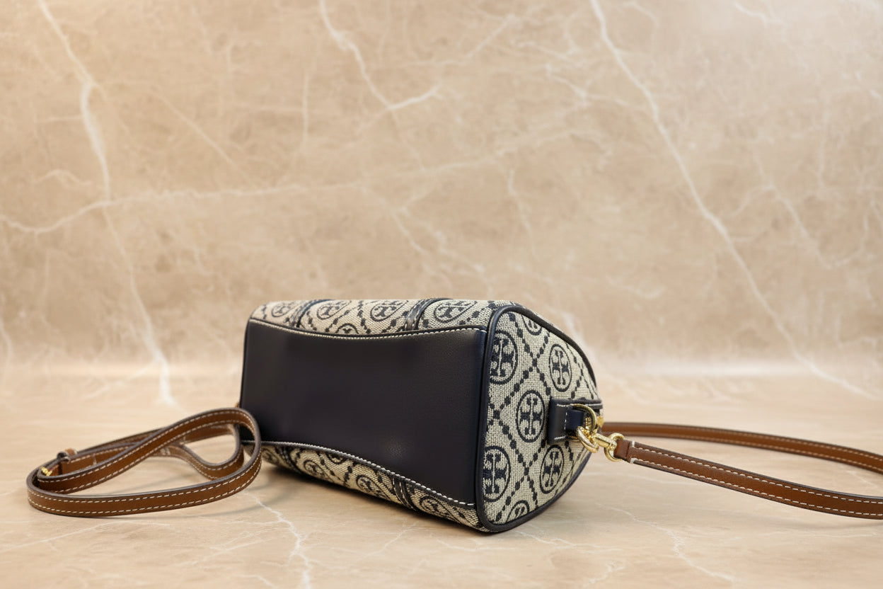 TORY BURCH PETITE BARREL/XBODY - T MONOGRAM NAVY BLUE