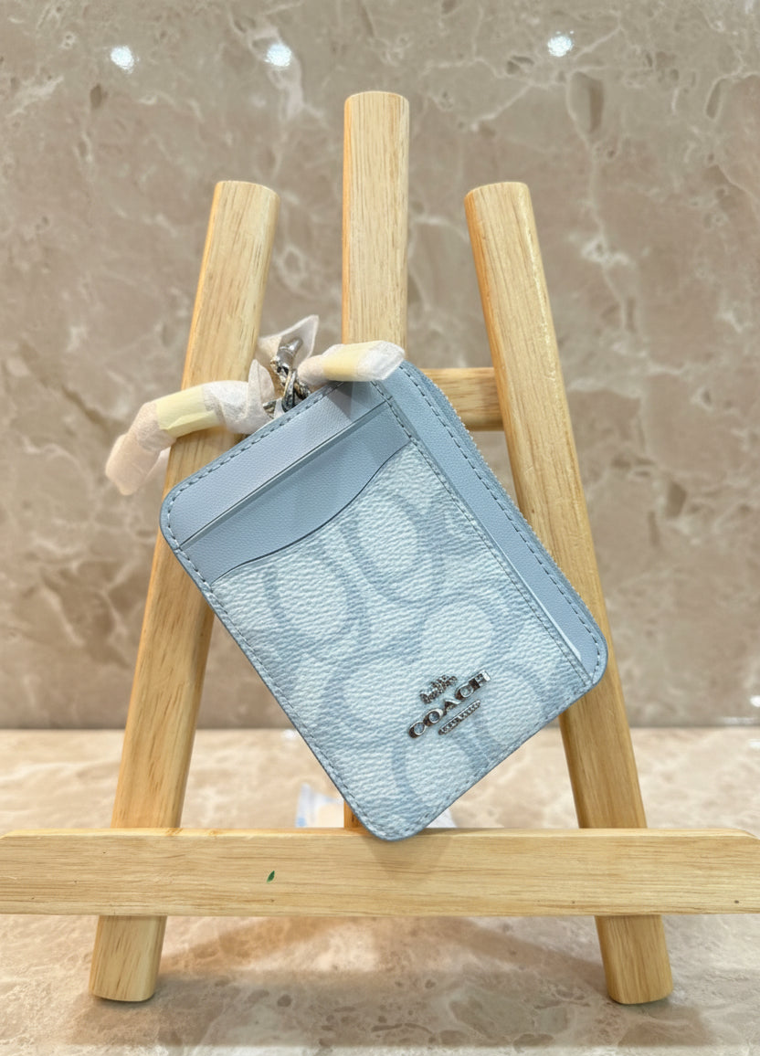 COACH ZIP CARD CASE