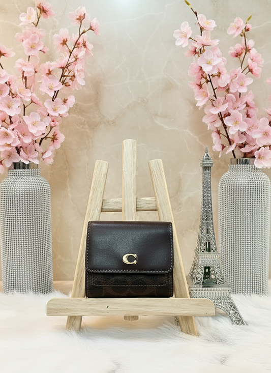 COACH MILA SMALL TRIFOLD WALLET - MAPLE COLOR SIGNATURE