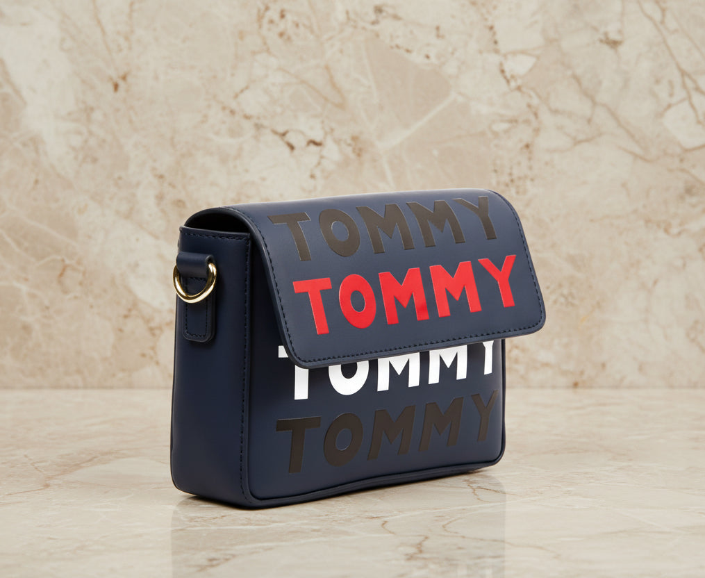 TOMMY HILFIGER FLAP CROSSBODY