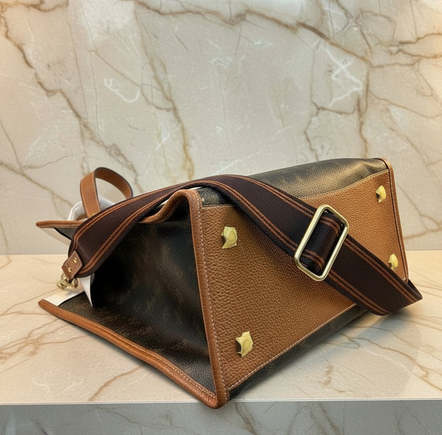 حقيبة تسوق من كوتش فيلد مزينة بطبعة حصان وعربة