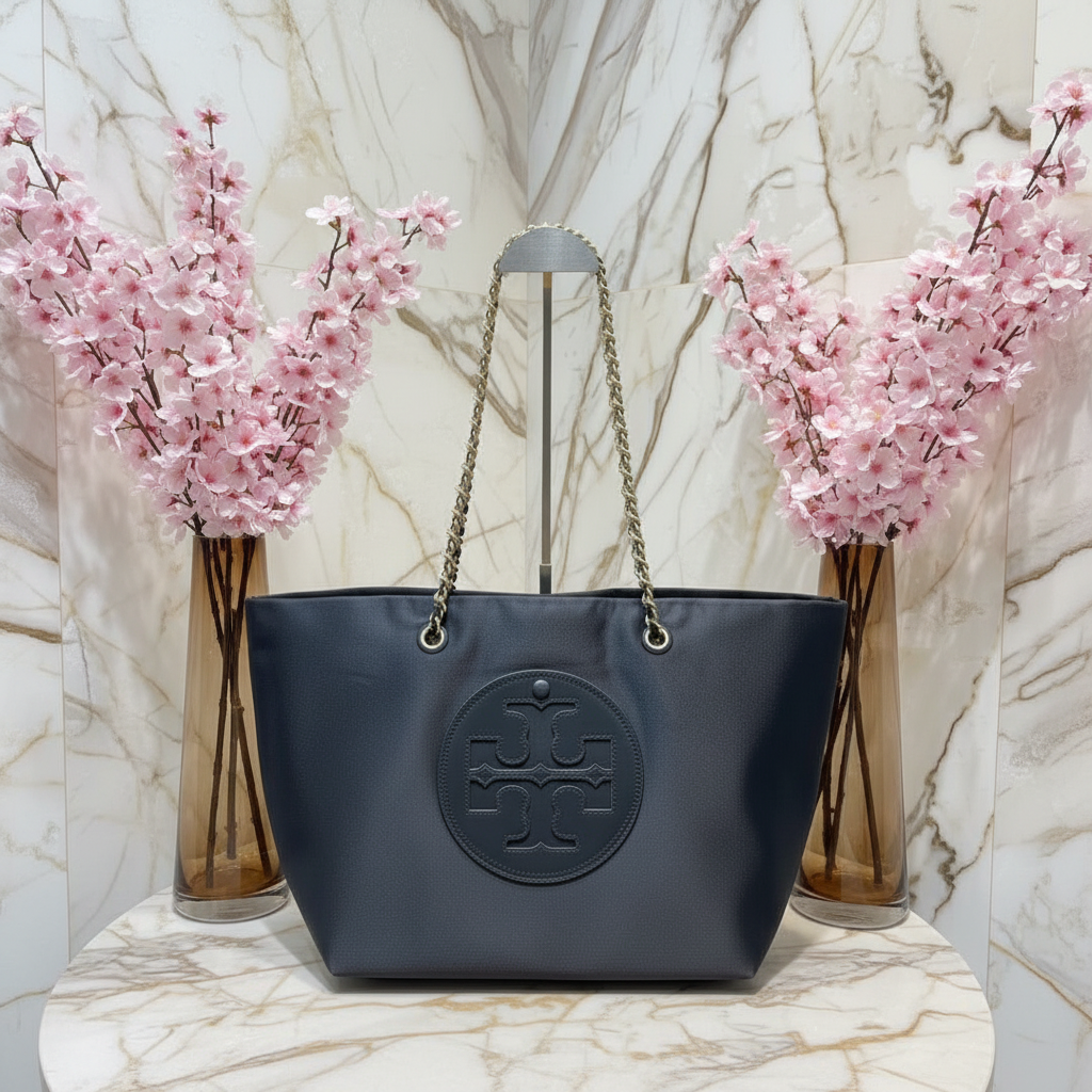 TORY BURCH ELLA PUPPY MAGNETIC CLOSURE CHAIN TOTE - BLACK
