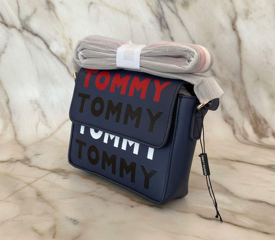 TOMMY HILFIGER FLAP CROSSBODY