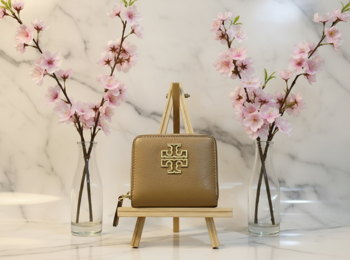 TORY BURCH SMALL BIFOLD WALLET