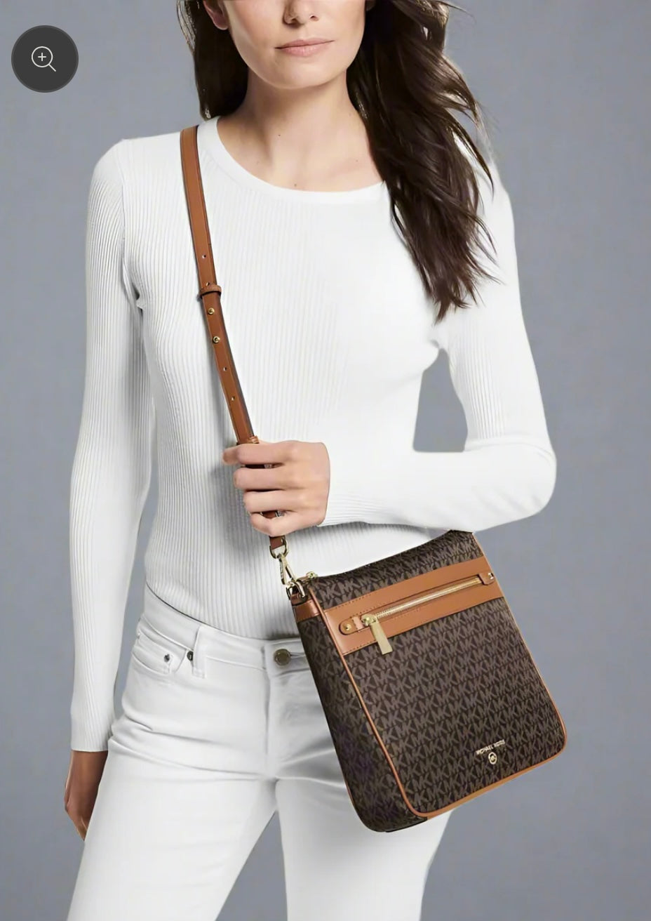 MICHAEL KORS CHARM NORTH/SOUTH CROSSBODY